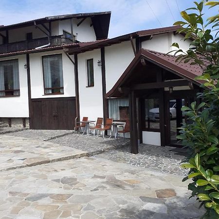 No Comment Rustic Hotell Curtea de Argeş Exteriör bild